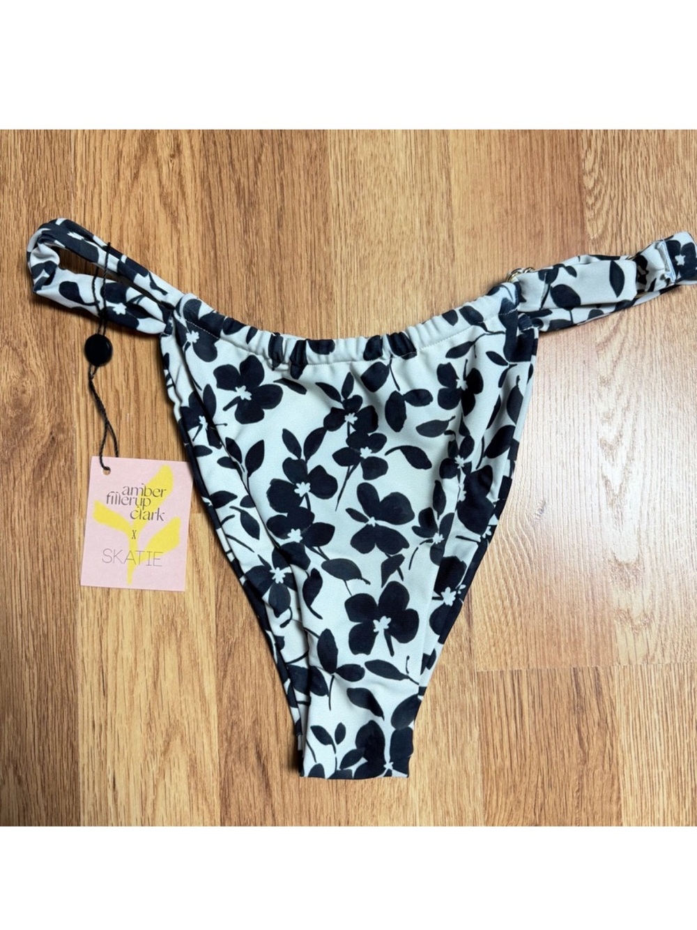 SKATIE Bobbi thick band bottoms in Greenwich 🖤